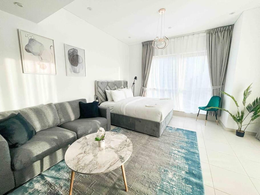 Royal Oceanic In Jbr By Happy Season Apartment Dubai