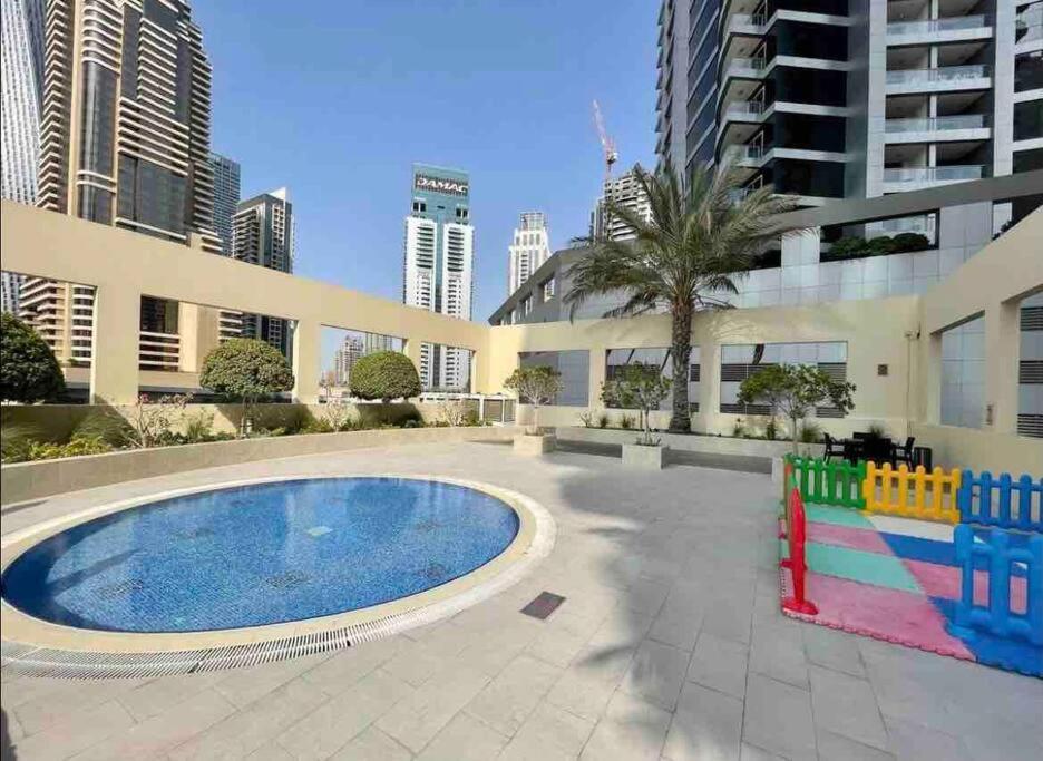 Royal Oceanic In Jbr By Happy Season *