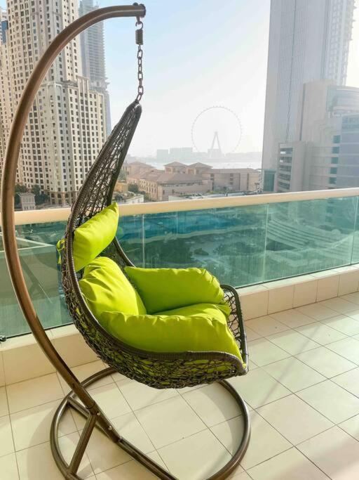 Apartment Royal Oceanic In Jbr By Happy Season